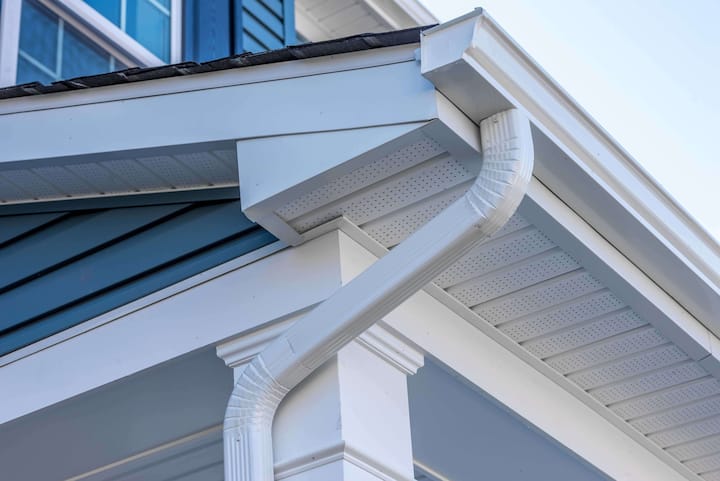 Cheap and durable vinyl gutters installation in Acworth